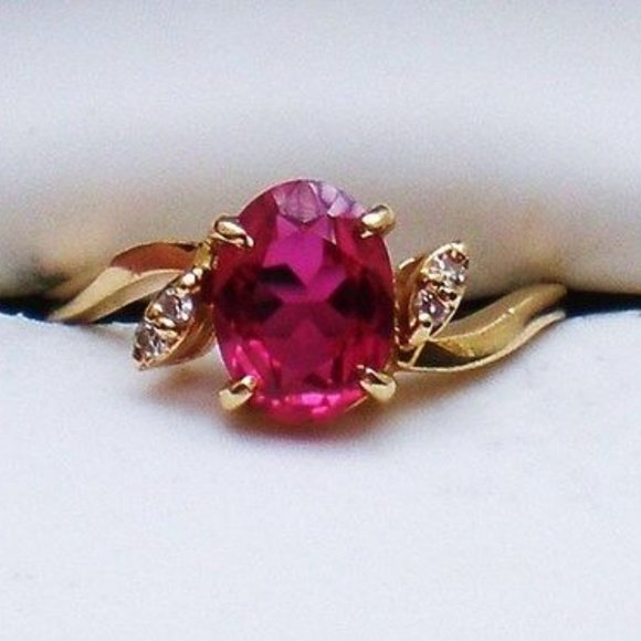 Beautiful Vintage Solid 14K Yellow Gold Ruby Solitaire CZ...